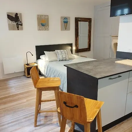 Le St Louis Chambre Amenagee Avec Cuisine N°4 La Rochelle  Exterior photo
